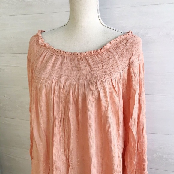 A-Glow peachy colored maternity top - Picture 2 of 5